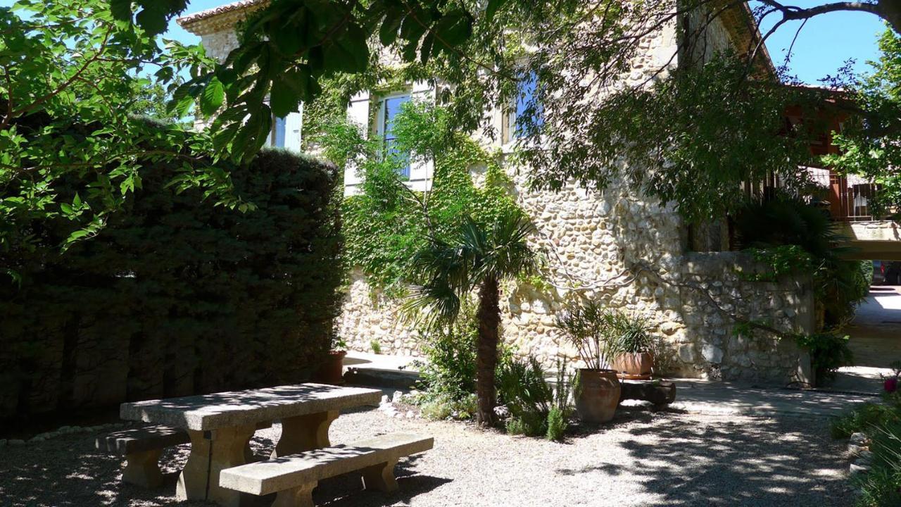Gites Au Chateau Des Estubiers Les Granges-Gontardes Buitenkant foto